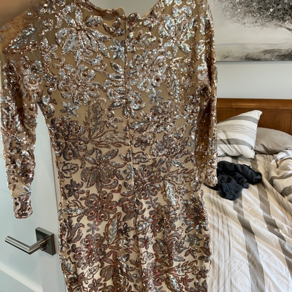 Gold mini dress - Picture 2 of 5